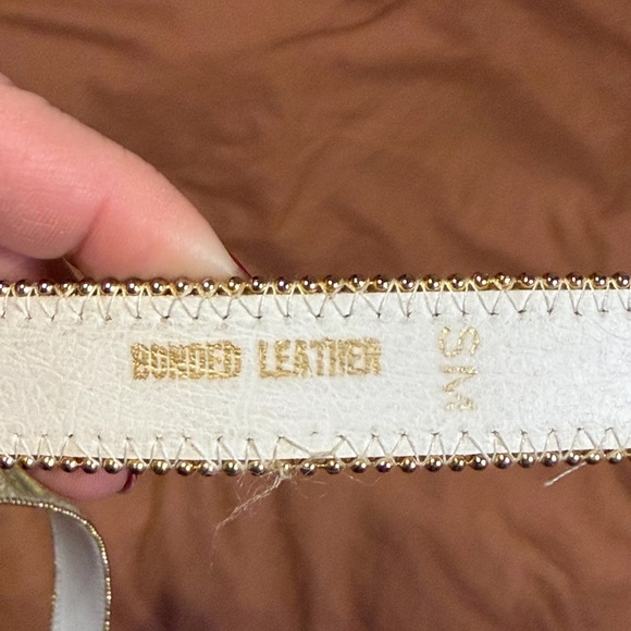Vintage Cream & Gold Metallic Leather Belt Women’s Small 80’s 90’s Fashion - Picture 6 of 6
